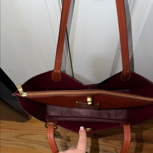 Authentic Coach Willow Brown Signature Tote Bag - Picture 3 of 8